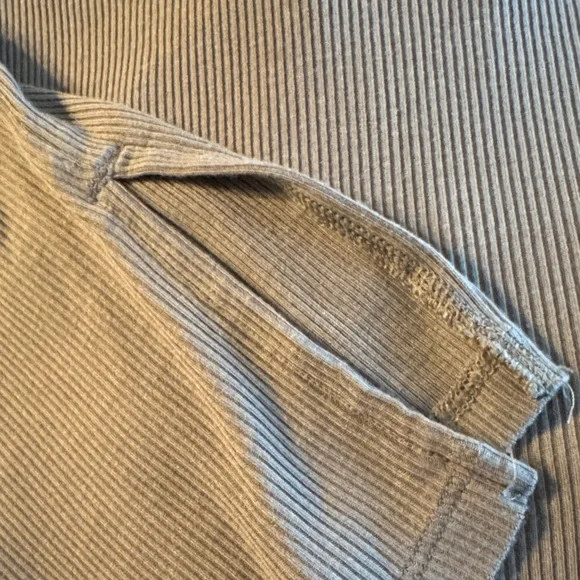 American Eagle Outfitters Soft & Sexy Rib Sage Long Sleeve Medium Tee - Picture 5 of 6